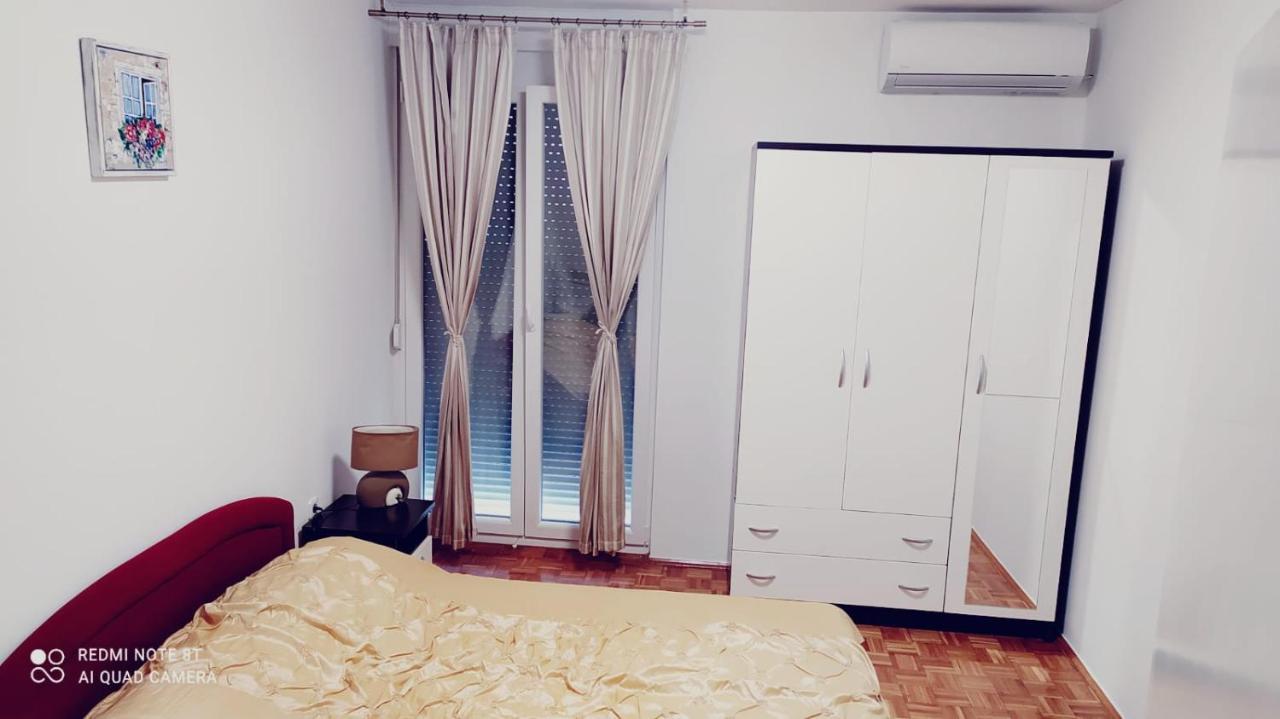 Apartment Lilic Zadar Bagian luar foto